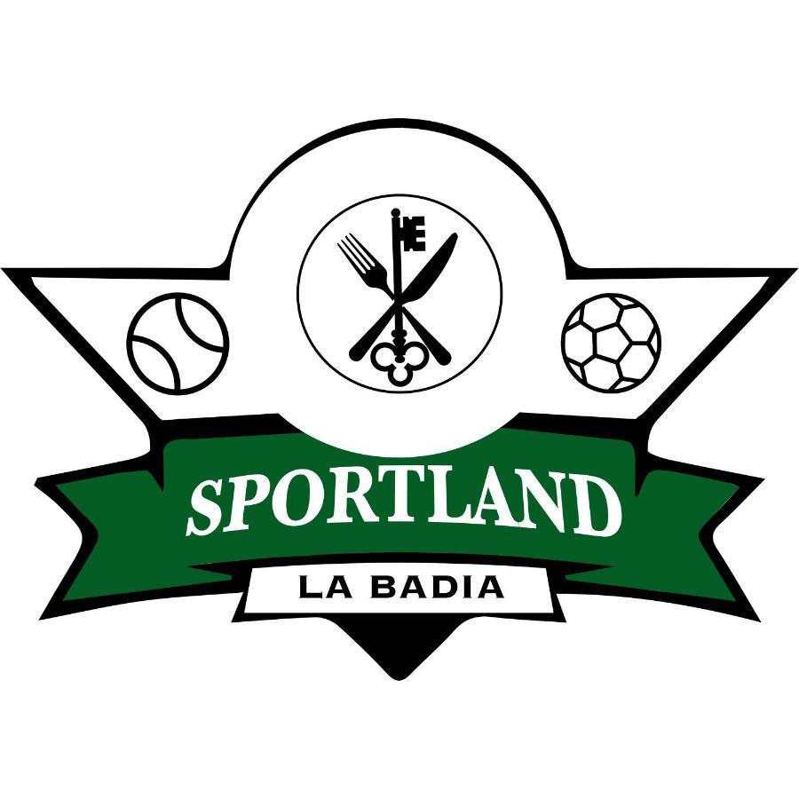 ホテル Sportland コッレ・ヴァル・デルザ エクステリア 写真
